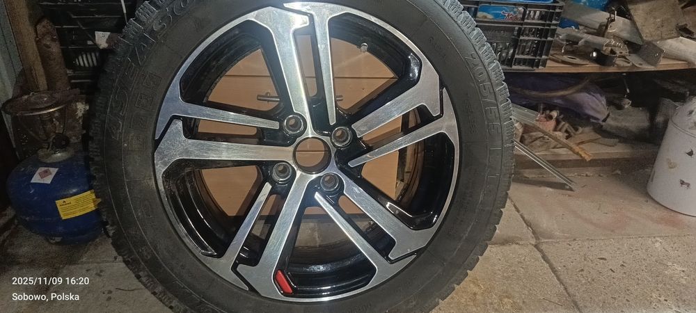 Felgi 16 z oponami wielosezon