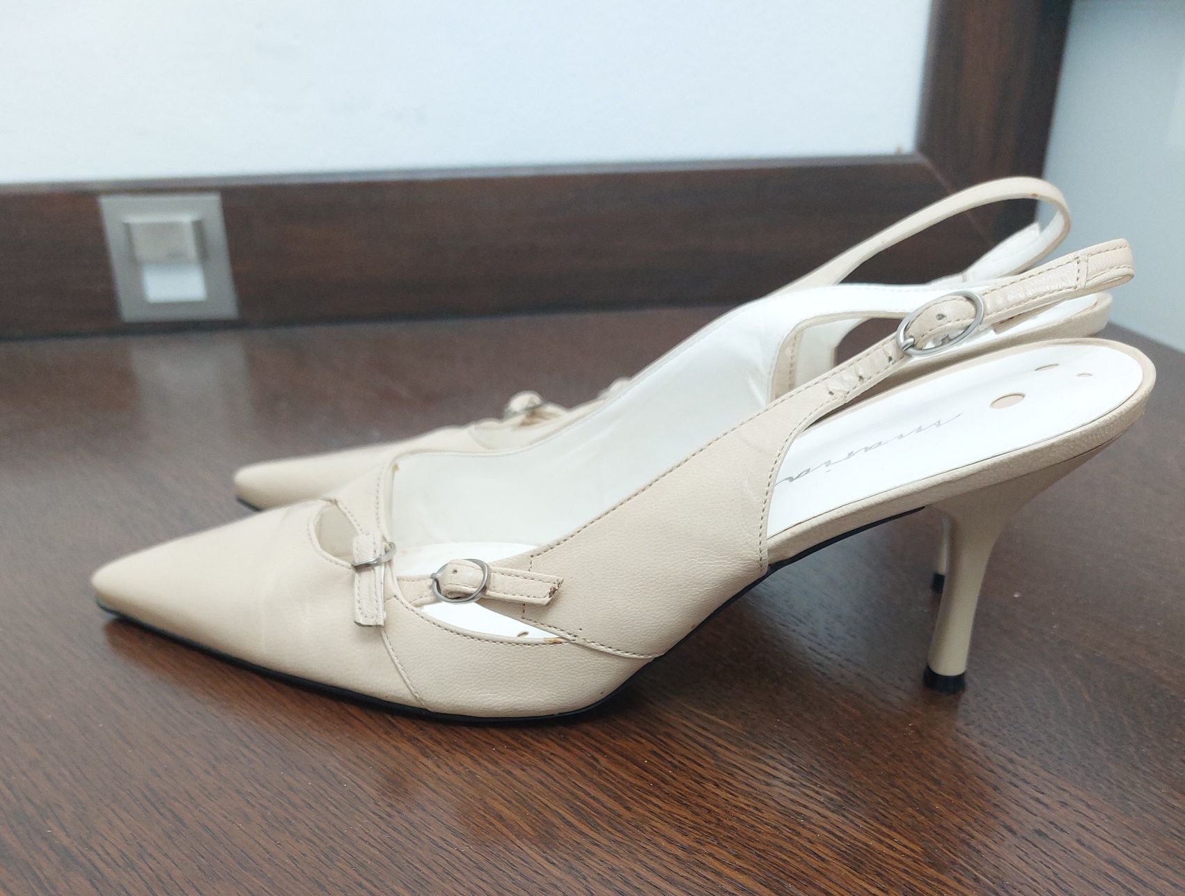 Sprzedam damskie letnie buty