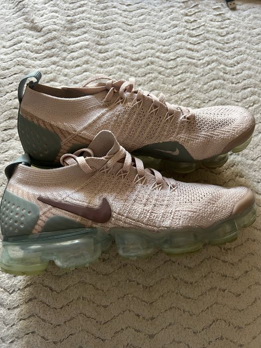 Спортивні кррсівки nike