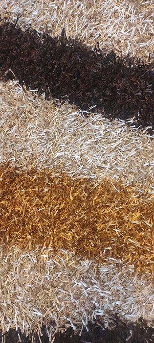 Dywan 2.3 m x 1.6 m