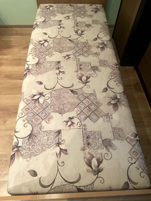 Продам односпальне ліжко