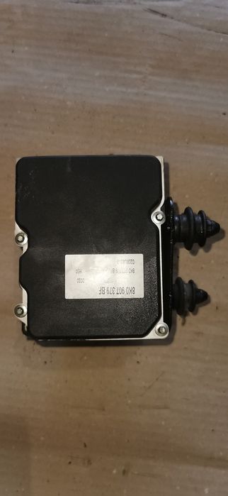 Aparelho unidade comando ABS Audi A4 b8 2.0 do ano 2010