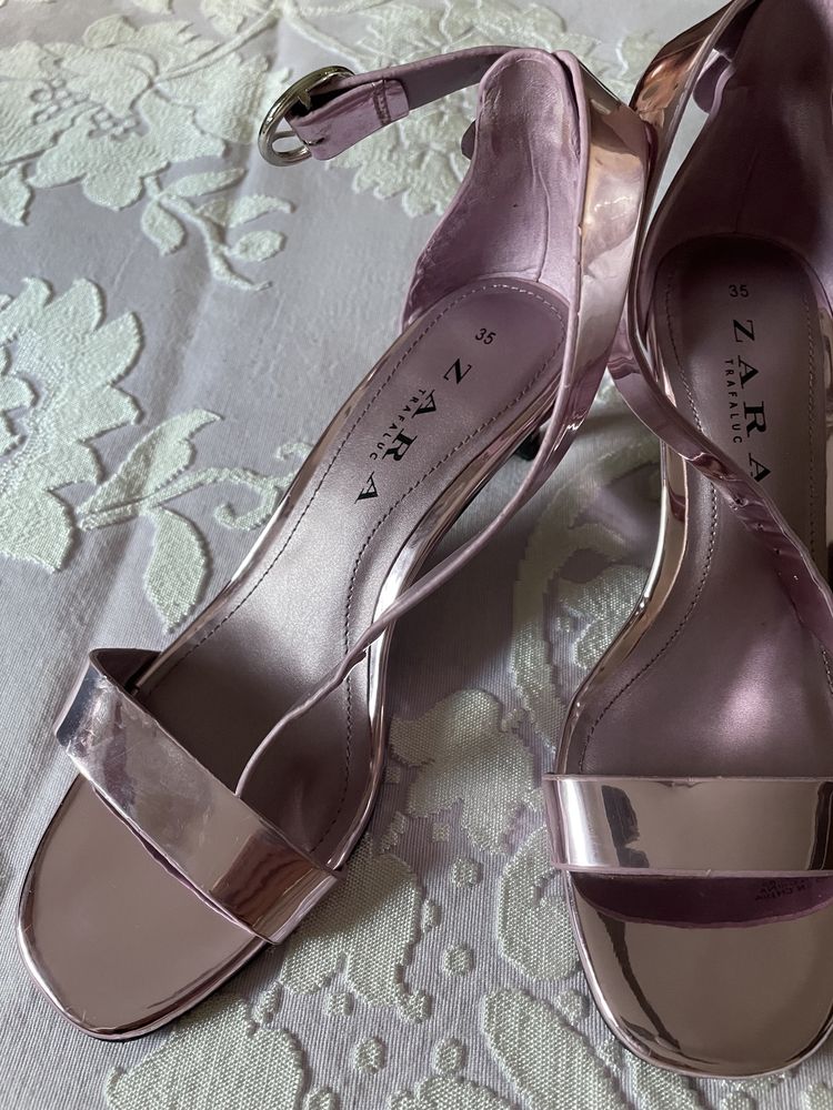 Sandálias rosa/lilás da Zara