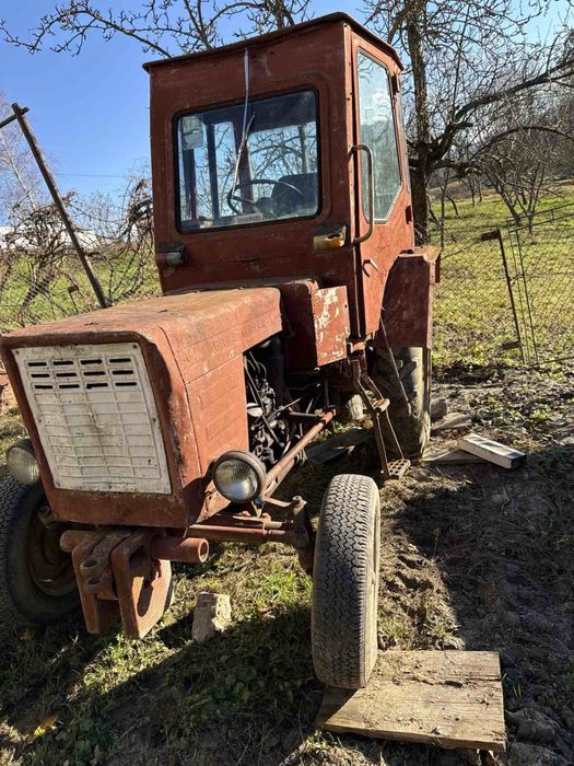 Продам трактор Т25