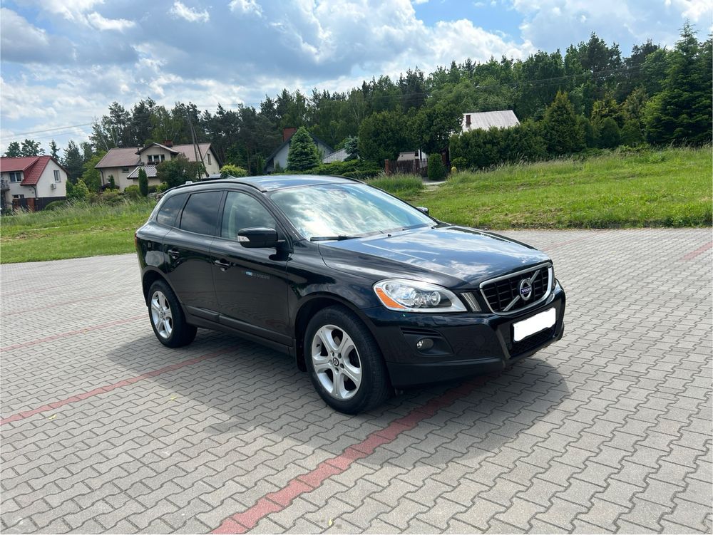 Volvo XC60 2.4 D5 AWD 205KM Automat Xsenon Skóra Hak Webasto