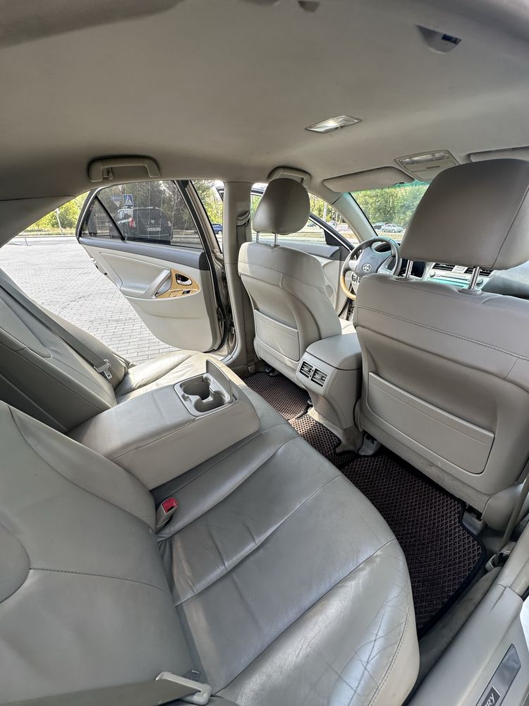 Toyota camry 40  3,5 2006 рік ідеальний стан