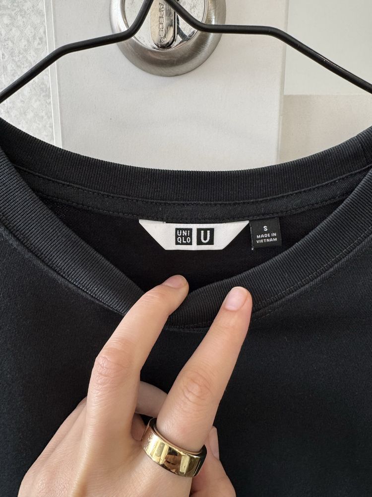 Чорна футболка Uniqlo U Airism, розмір S