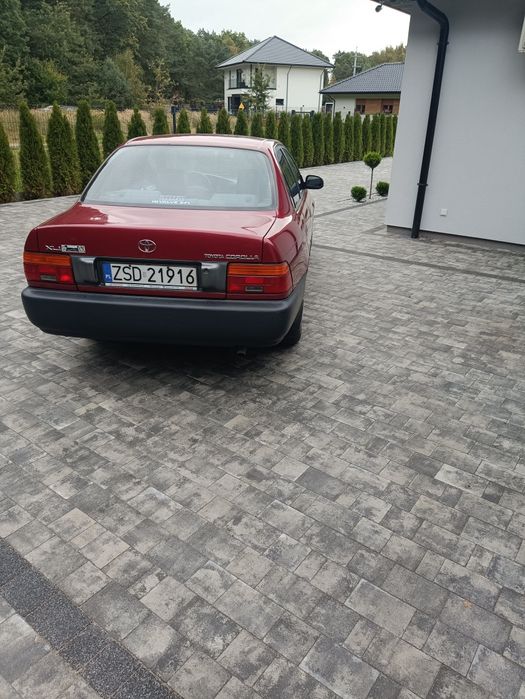 Toyota Corolla 1.3 XLI drugi właściciel