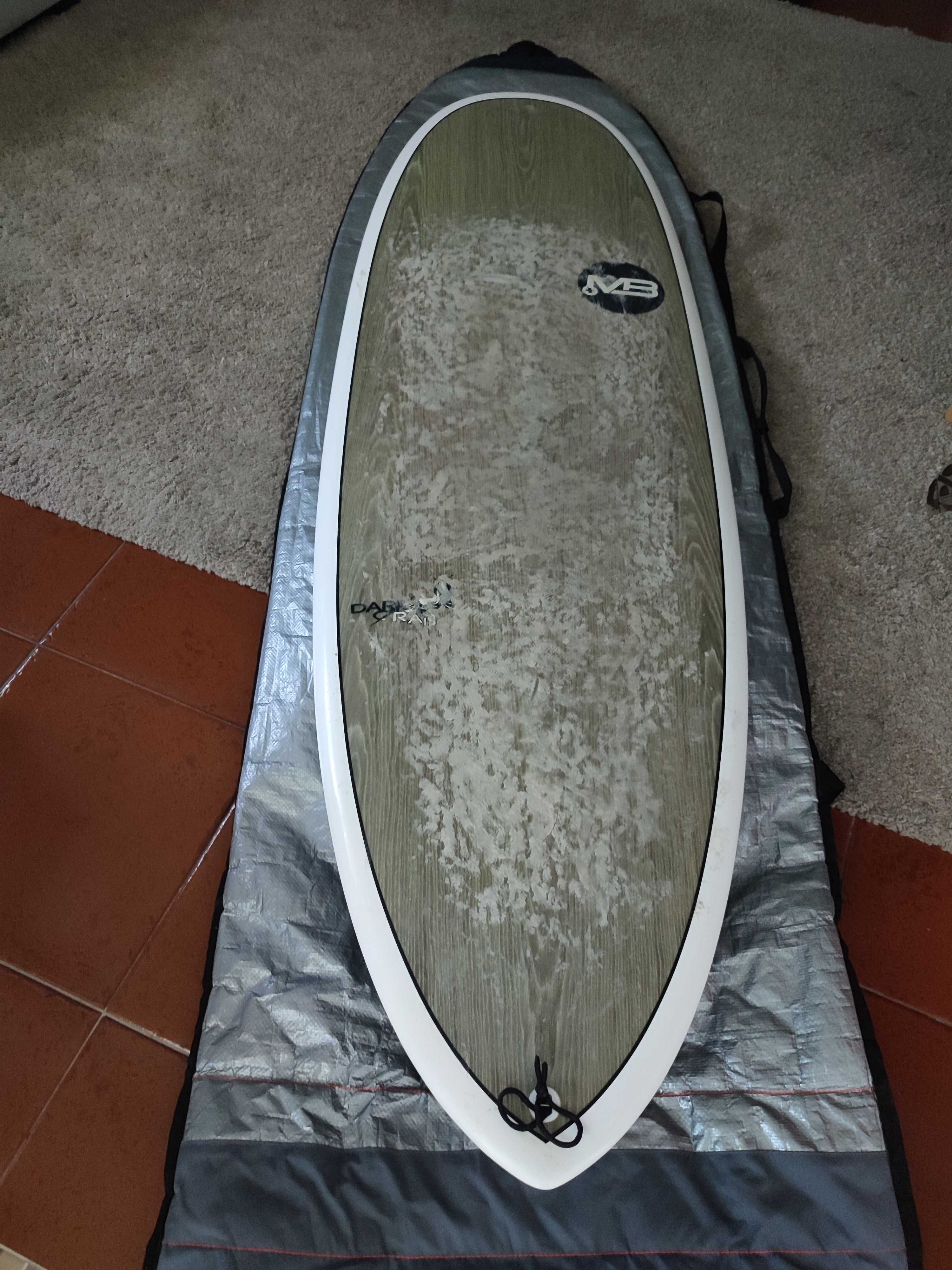 Prancha surf, fato 4/3 M, saco transporte