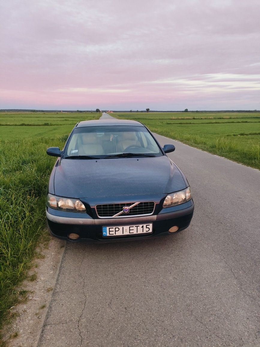 VOLVO S60 2.4 D5