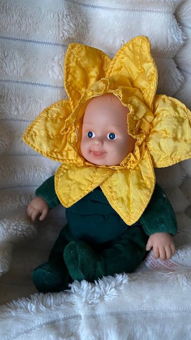 Колекційна лялька