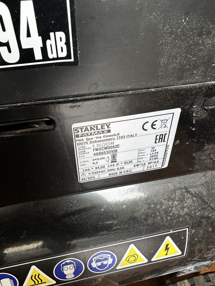 Sprzedam kompresor olejowy Stanley Fatmax 24l