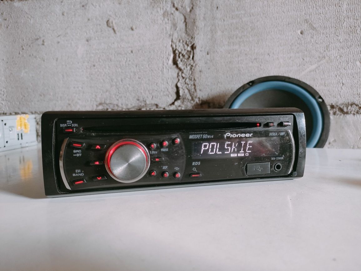 Radio samochodowe Pioneer model DEH-2200ub  CD AUX USB