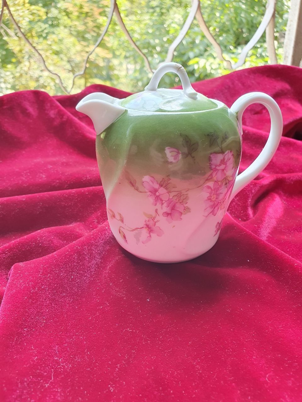 Фарфор Кузнецов сливочник, молочник