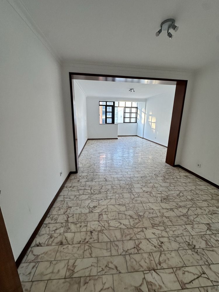 Arrendamento de Apartamento T2+1 no Centro Histórico de Bragança