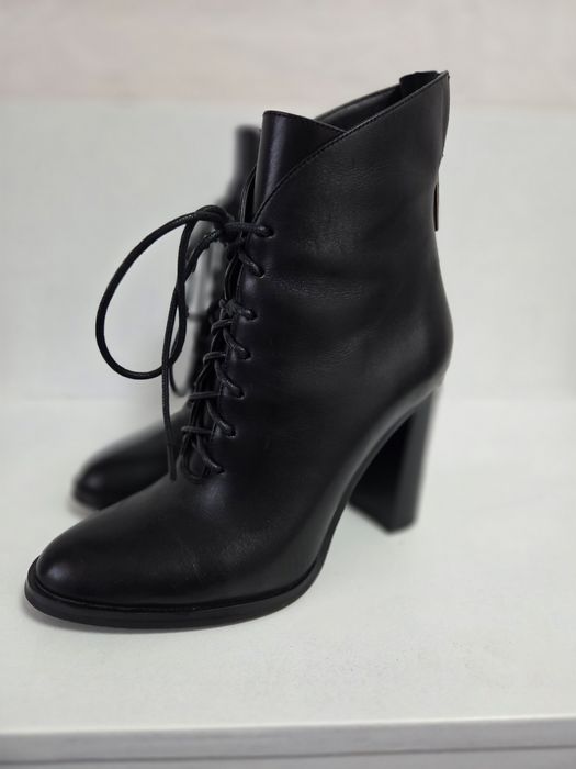 Ботильони черевики Basconi