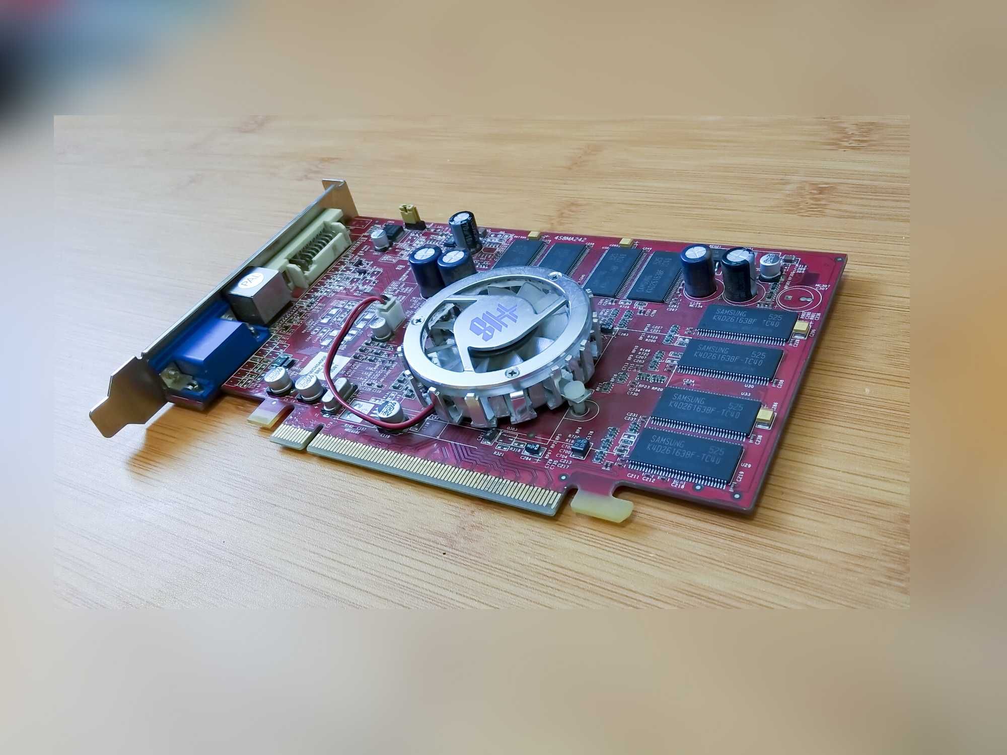 Видеокарта Sapphire RADEON X550 128MB