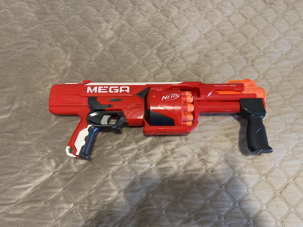 NERF MEGA Rotocury  (10 balas)