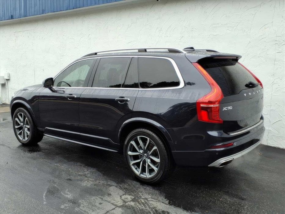 Volvo XC90 T6 Momentum      2019