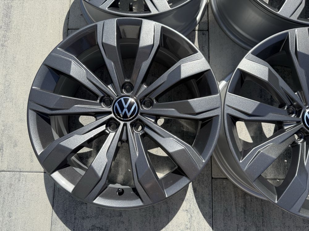 JAK NOWE Felgi Oryginalne VW 17” 7J ET45 passat caddy golf t-roc
