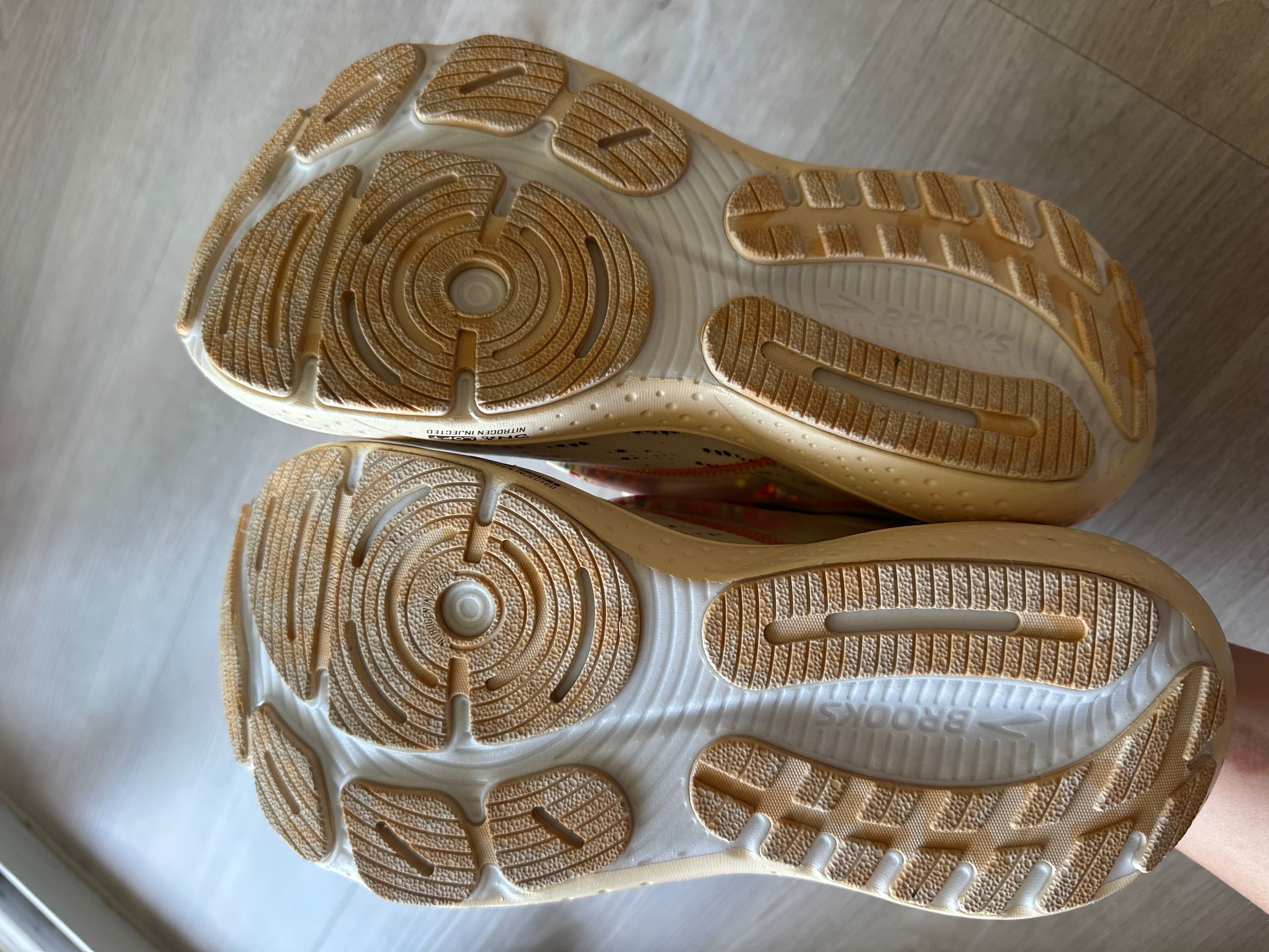 Кросівки Brooks Glycerin 21 Delicacy/Icy Pink/Prism