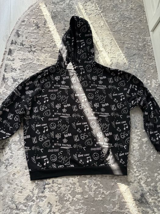 кофта чорна з принтом