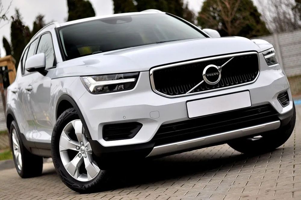 Volvo XC 40 SKÓRA _ NAVI _ Kamera _ RADAR _ Key Less_ El. Klapa _ LEDY _ F.VAT 23%