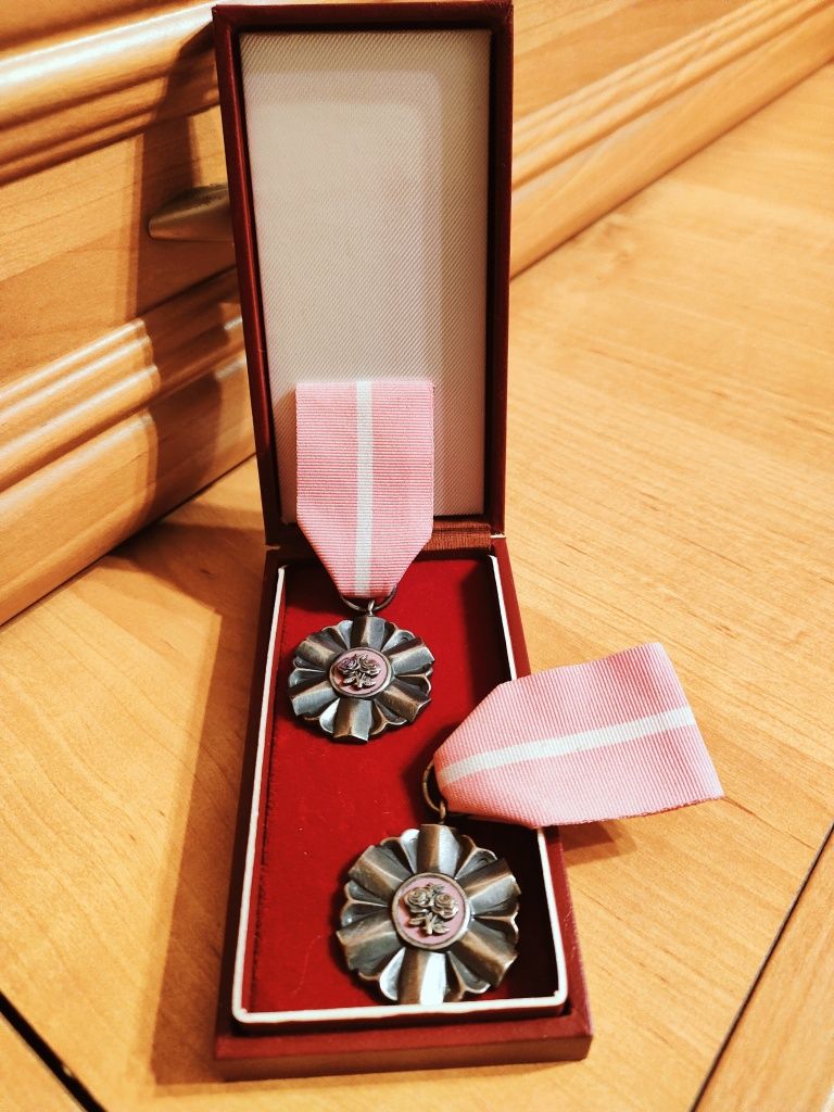 Polskie medale 2szt