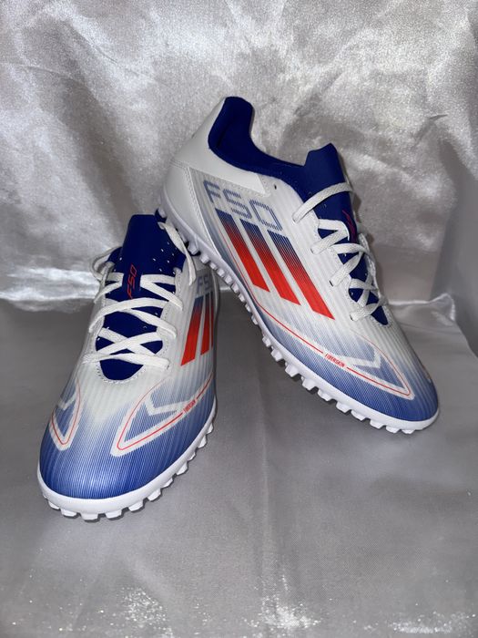 Сороканіжки бампи Adidas F-50, розмір 42.