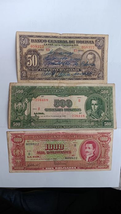 3 notas da Bolívia, diferentes