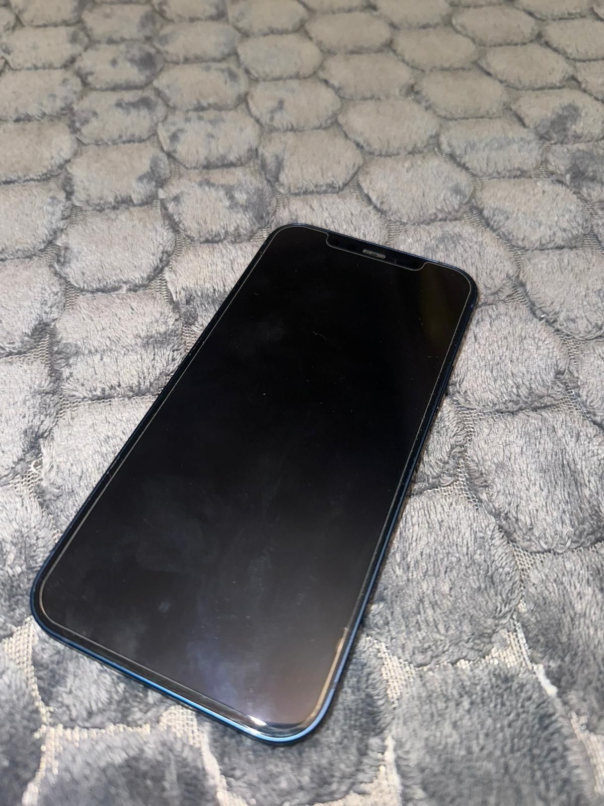 IPhone 12 granatowy