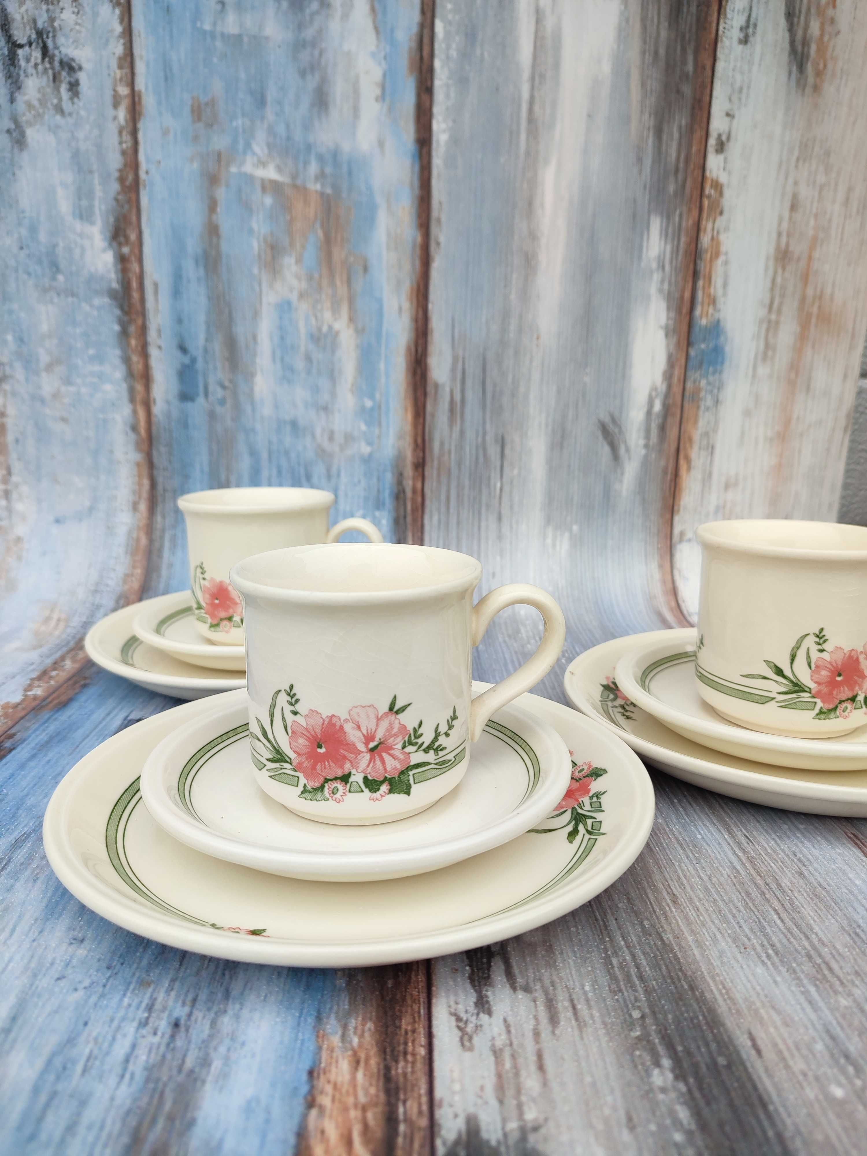 Trio Angielska porcelana Bilstons -Motyw kwiatowy -vintage