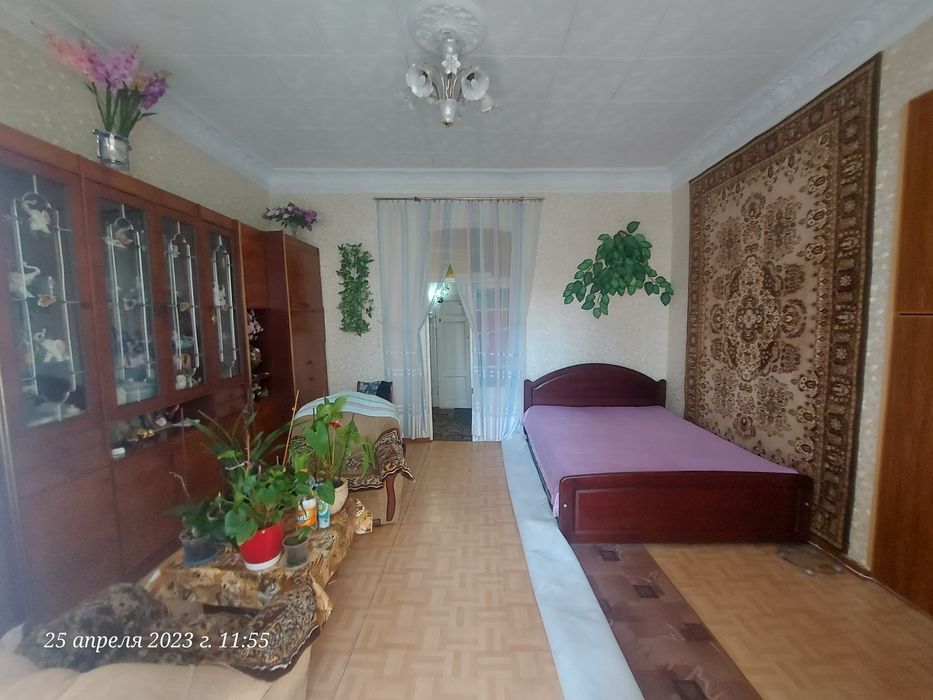 Три комнаты в комуне 108м² центр города