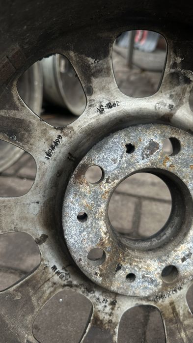 Диски 5. 120  bmw e36  6.5jx15H2  R15