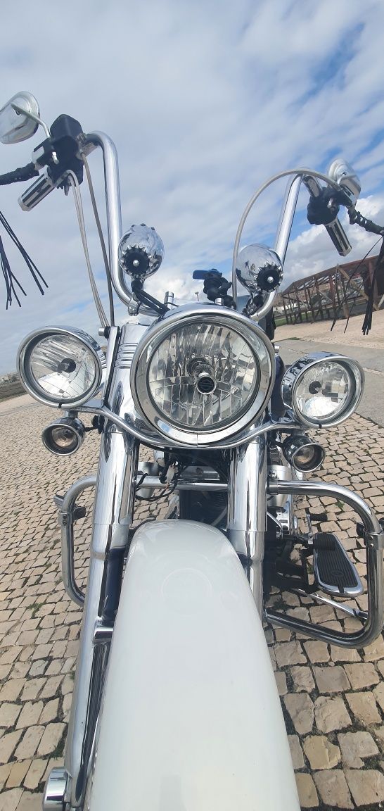 Harley Davidson softail deluxe