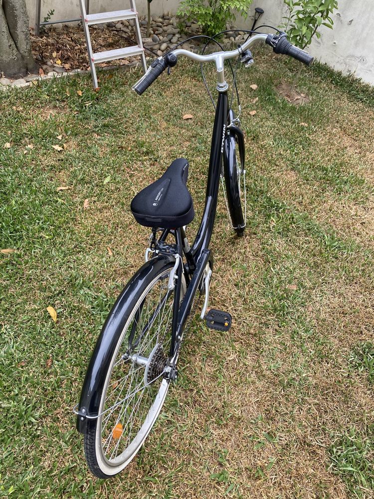 Bicicleta preta BTWIN