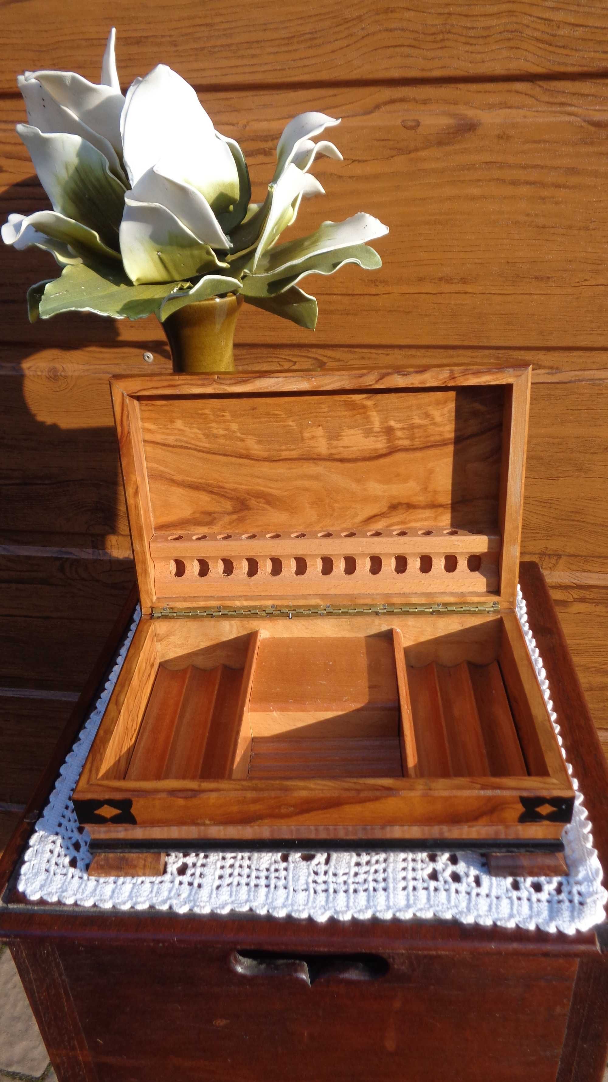 humidor na cygara z pozytywką