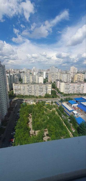 Продам 3к 90,6м 16й пов. ЖК Патріотика буд.Вижниця №22