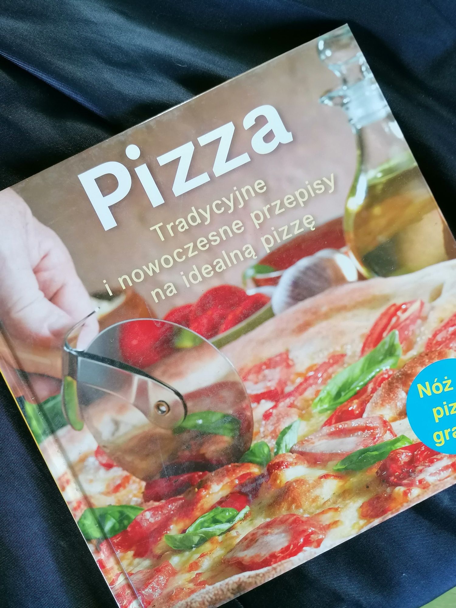 Książka Pizza - tradycyjne i nowoczesne przepisy