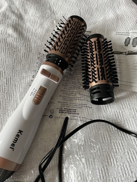 Фен-браш з обертанням білий KEMEI KSUU STORE