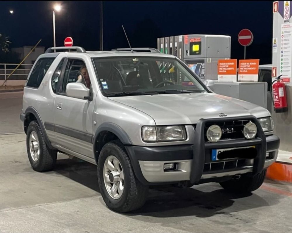 Frontera B 2,2 Dti