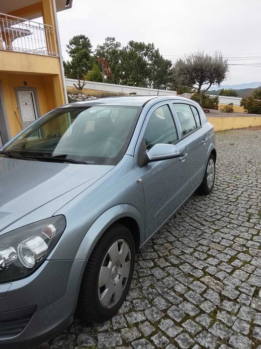 Opel Astra 1.4 Gasolina 2007 – 97.000 km, 5 Portas, Selo antigo