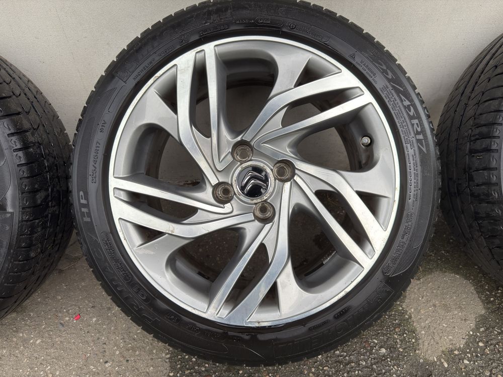 Koła felgi z oponami Citroen C4 DS4 4x108 17” 225/45