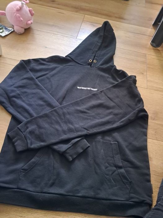 Czarna Bluza Black Squad