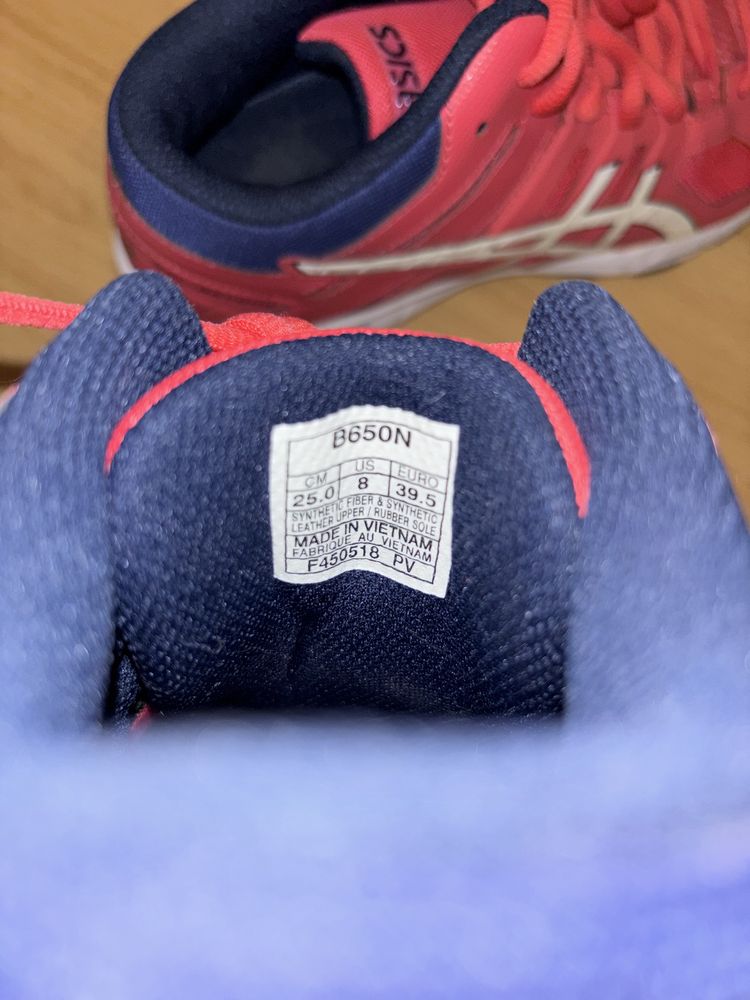 Ténis Modelo ASICS Gel-beyond 5 MT B650N