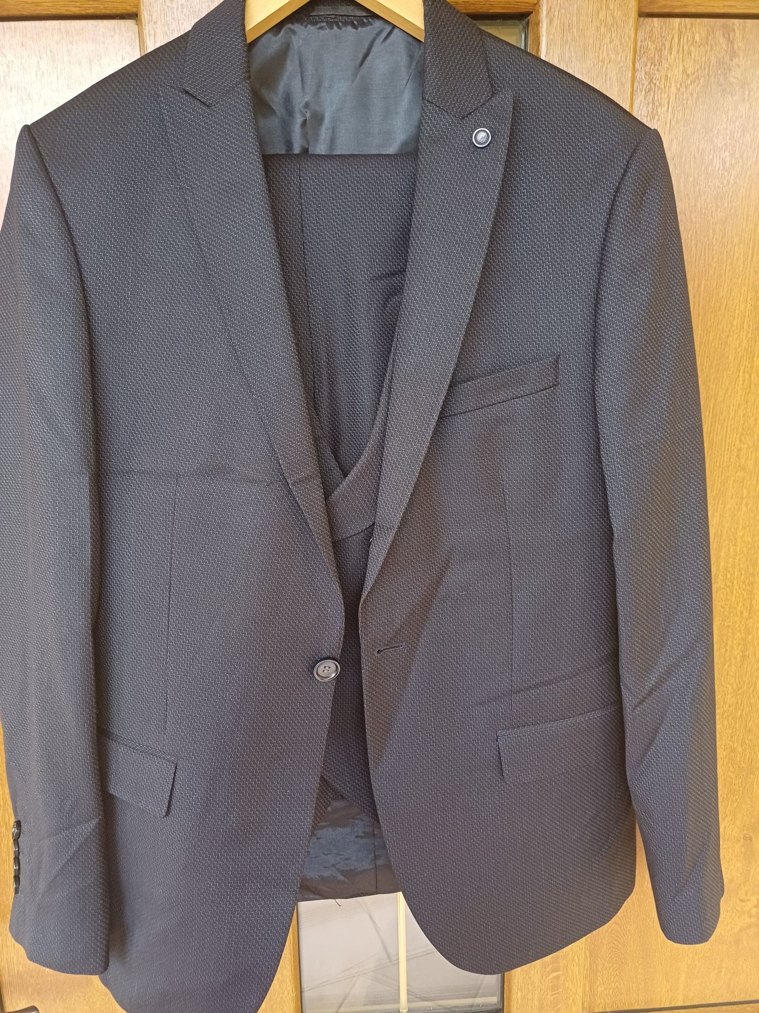 Garnitur chłopięcy 3 częsciowy Slim fit