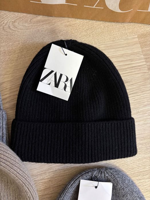 Шапка біні рубчиком Zara чорна