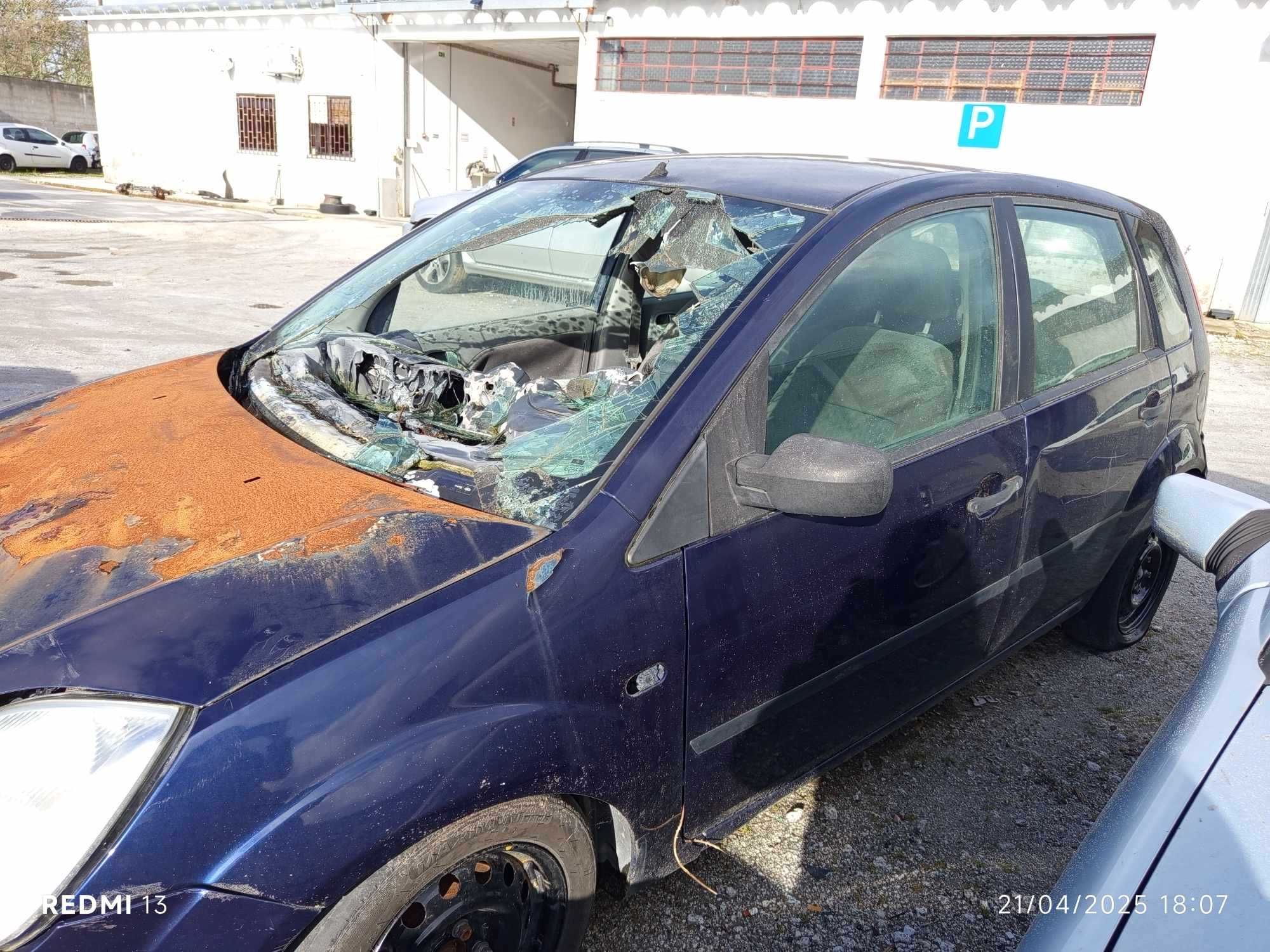 Para peças Ford Fiesta V 1.4 16V  2002