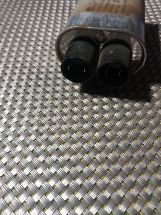 Конденсатор для СВЧ-печи 1.00uF CH85 21100 2100V(клеммы 2+2)BiCai