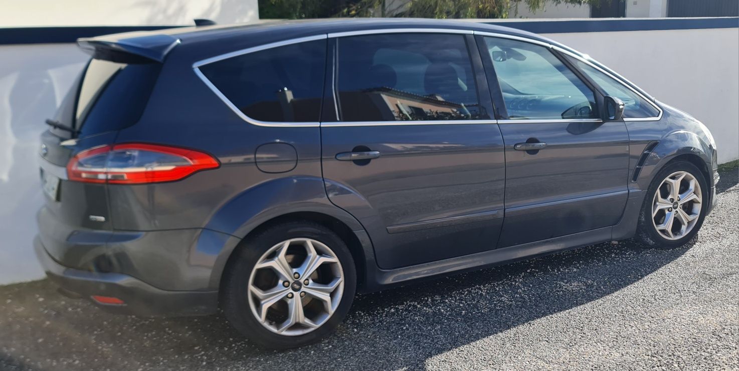 Ford Smax Titanium S